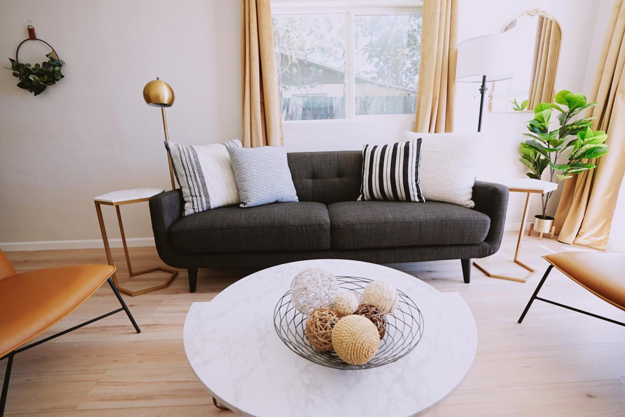 Centrally Located! Remodeled! Huge Backyard! The White House 앨버커키 외부 사진
